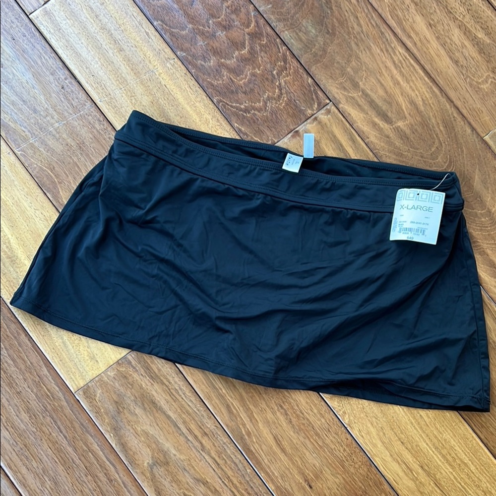 Liz Claiborne Black Swim Skirt - New with Tags